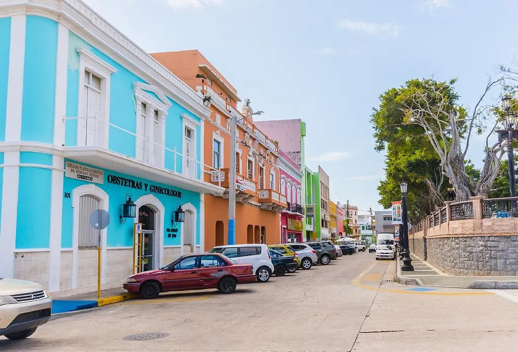 Ventana Al Atlantico At Arecibo 681 Ocean Drive Islote