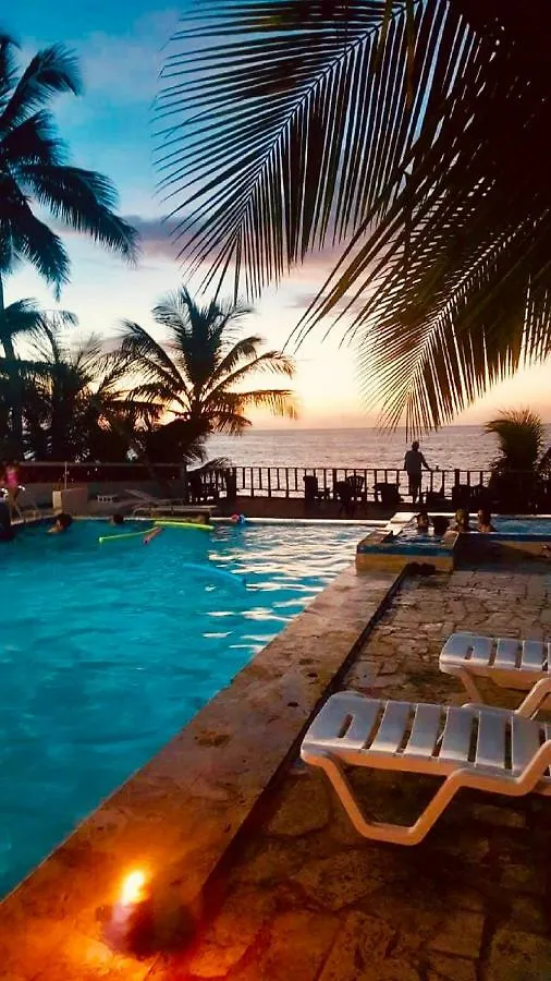 Homestay Ventana Al Atlantico At Arecibo 681 Ocean Drive