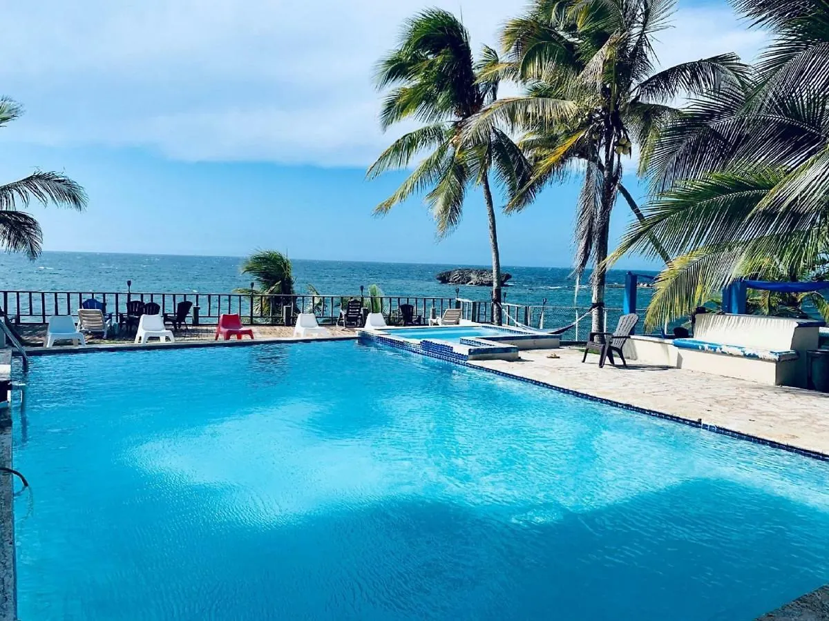 Ventana Al Atlantico At Arecibo 681 Ocean Drive Daire Islote